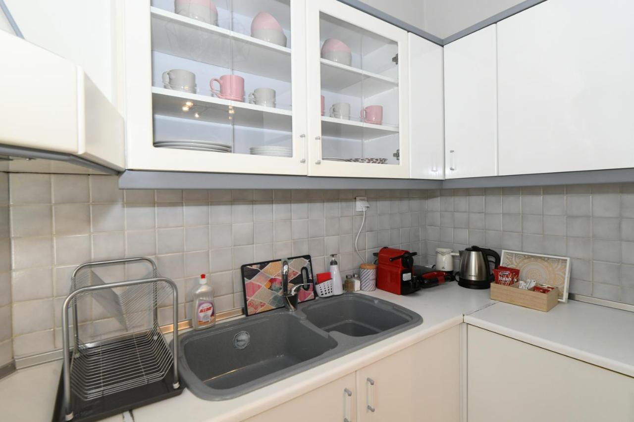 Lovely Luxury Apartment Széresz Kültér fotó